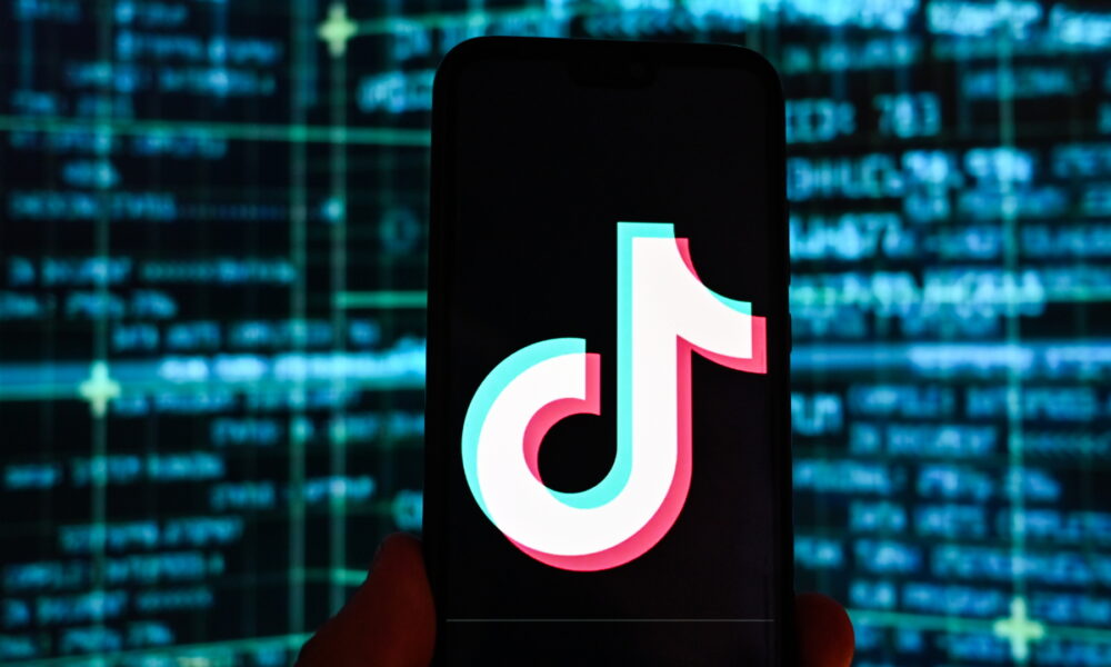 buy-custom-tiktok-comments-to-boost-your-engagement